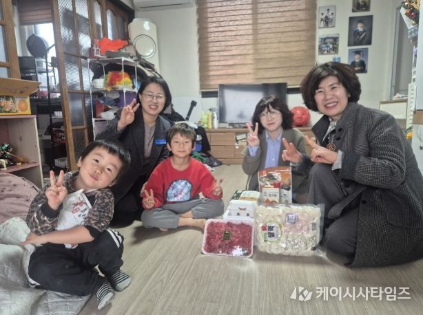 장흥군 드림스타트, 85가구에 설맞이 ‘복꾸러미’ 전달