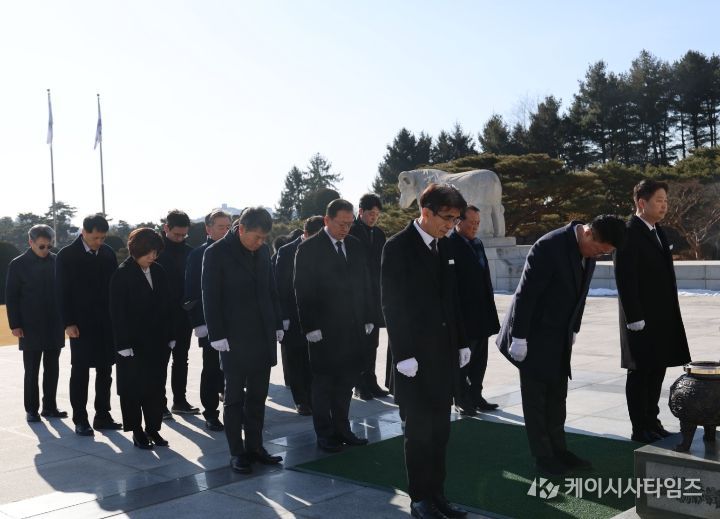 국립대전현충원 참배2026년 첫 의정활동 시작