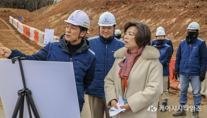 과천시, 지식정보타운 연결녹지·단설중학교 조성 현장 점검