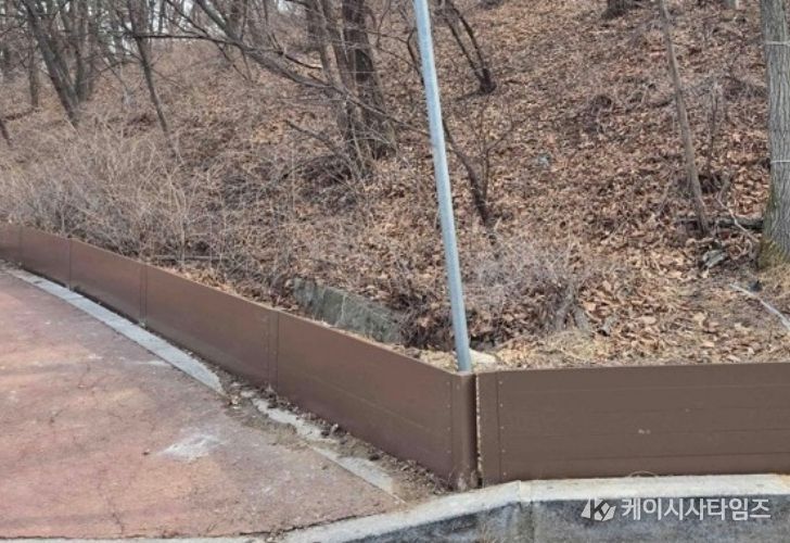 계양구, 산란기 두꺼비 보호 위해 고정식 유도 울타리 설치