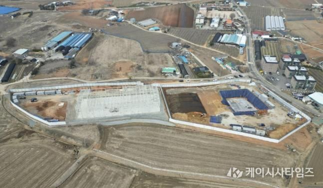 현장 전경(좌 메디푸드 연구지원센터, 우 그린바이오 벤처캠퍼스)