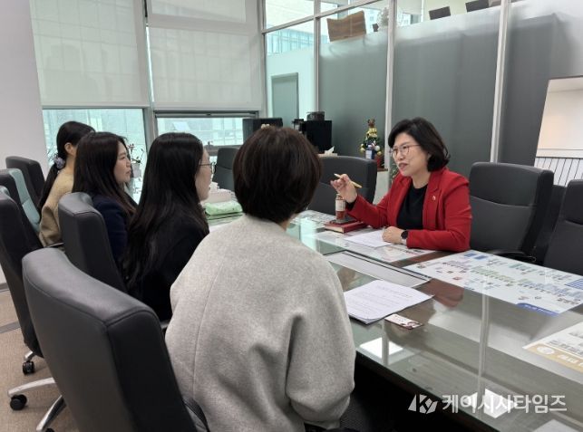 이애형 의원, 근본적인 보건실 공백 해소 위한 현장 의견 청취