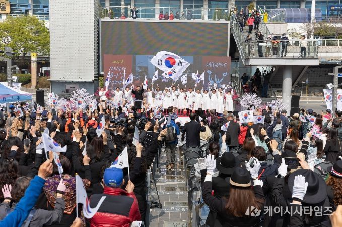 제26회 구포장터 3·1만세운동 기념행사, 태극기 물결 속 감동 재현