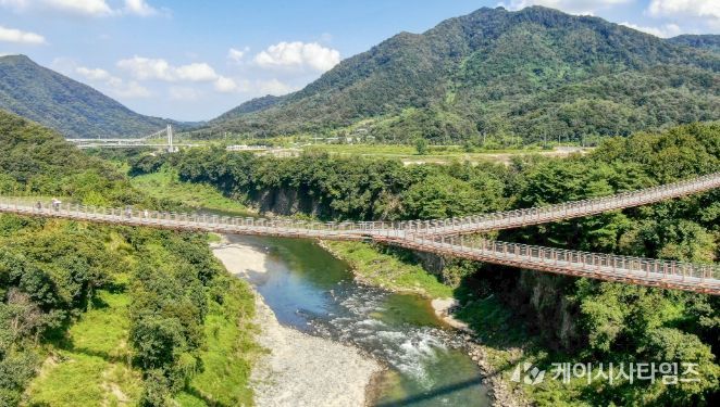한탄강 Y자출렁다리