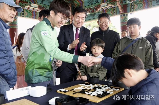 영암군, 고향사랑기부했더니 프로바둑기사와 '승부' 이색 답례품 눈길