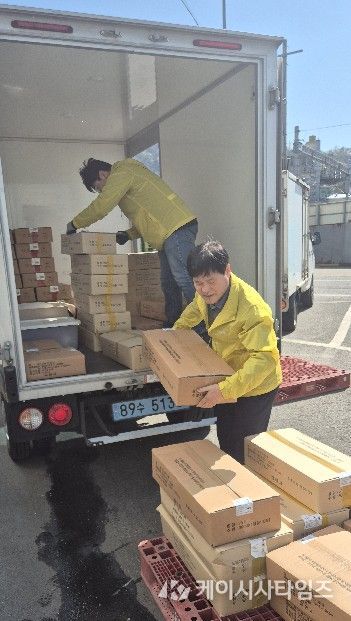 김천시시설관리공단 이사장, 종량제봉투 직접 배송하며 현장 대응