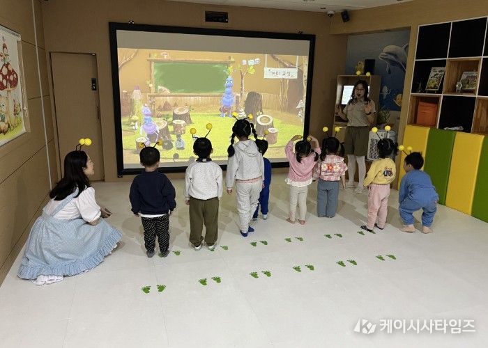 문경시립모전도서관 체험형 동화구연 운영